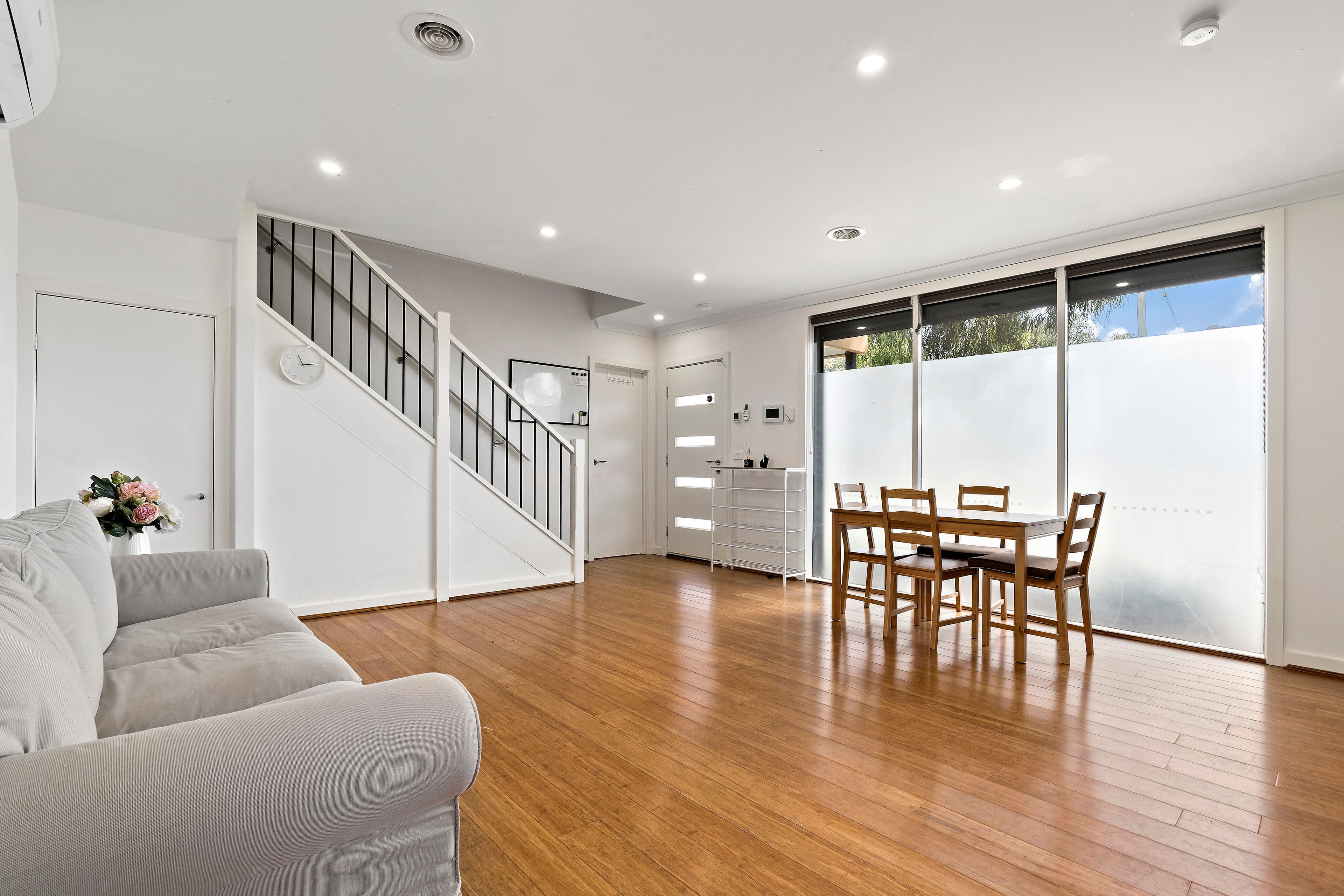 488 Haughton Road, Clayton South VIC 3169, Clayton South - Thumbnail 2