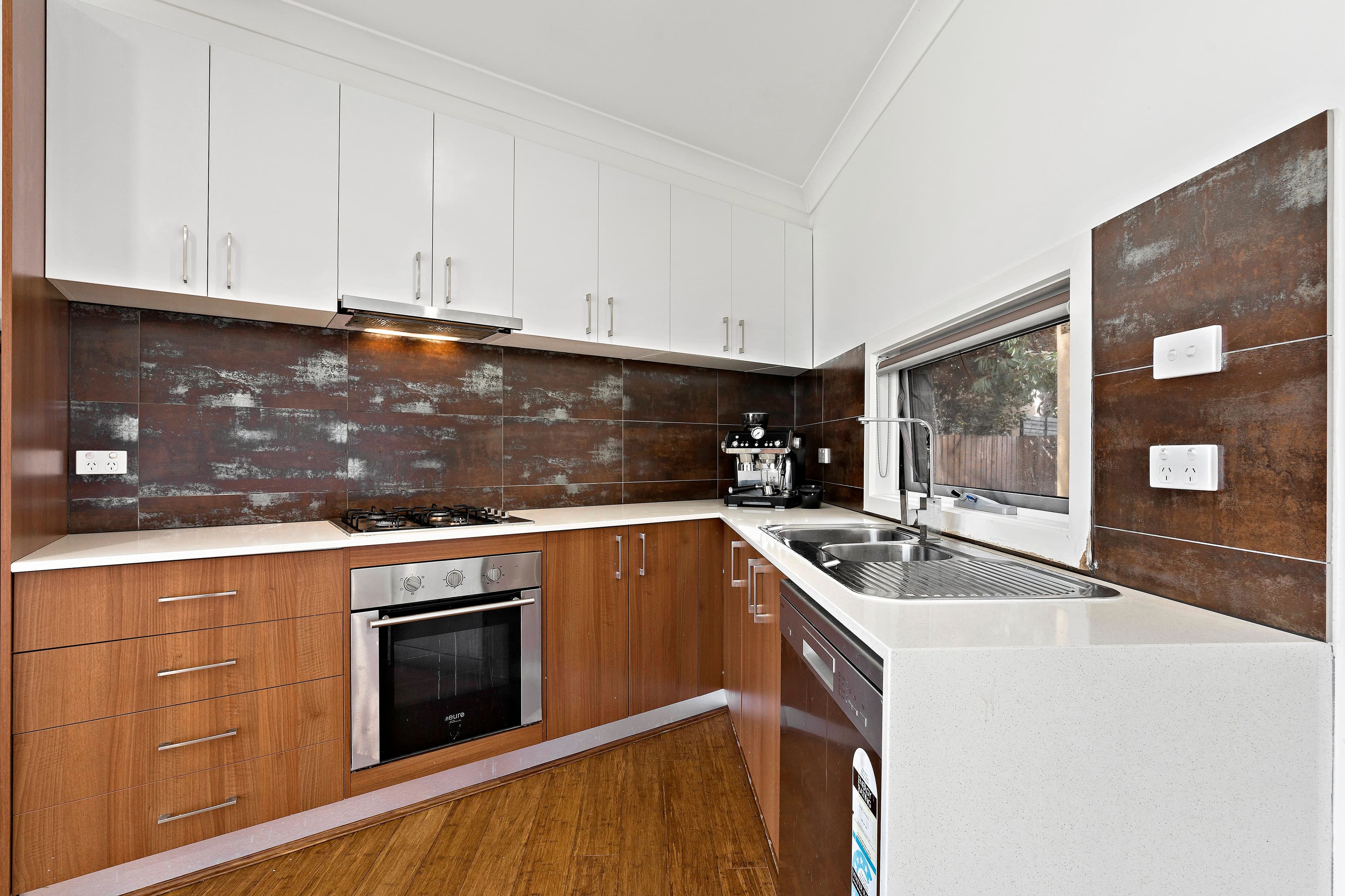488 Haughton Road, Clayton South VIC 3169, Clayton South - Thumbnail 3