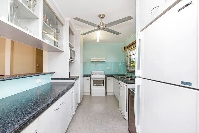 14 Kingsley Close, WHITE ROCK QLD 4868, White Rock - Thumbnail 4