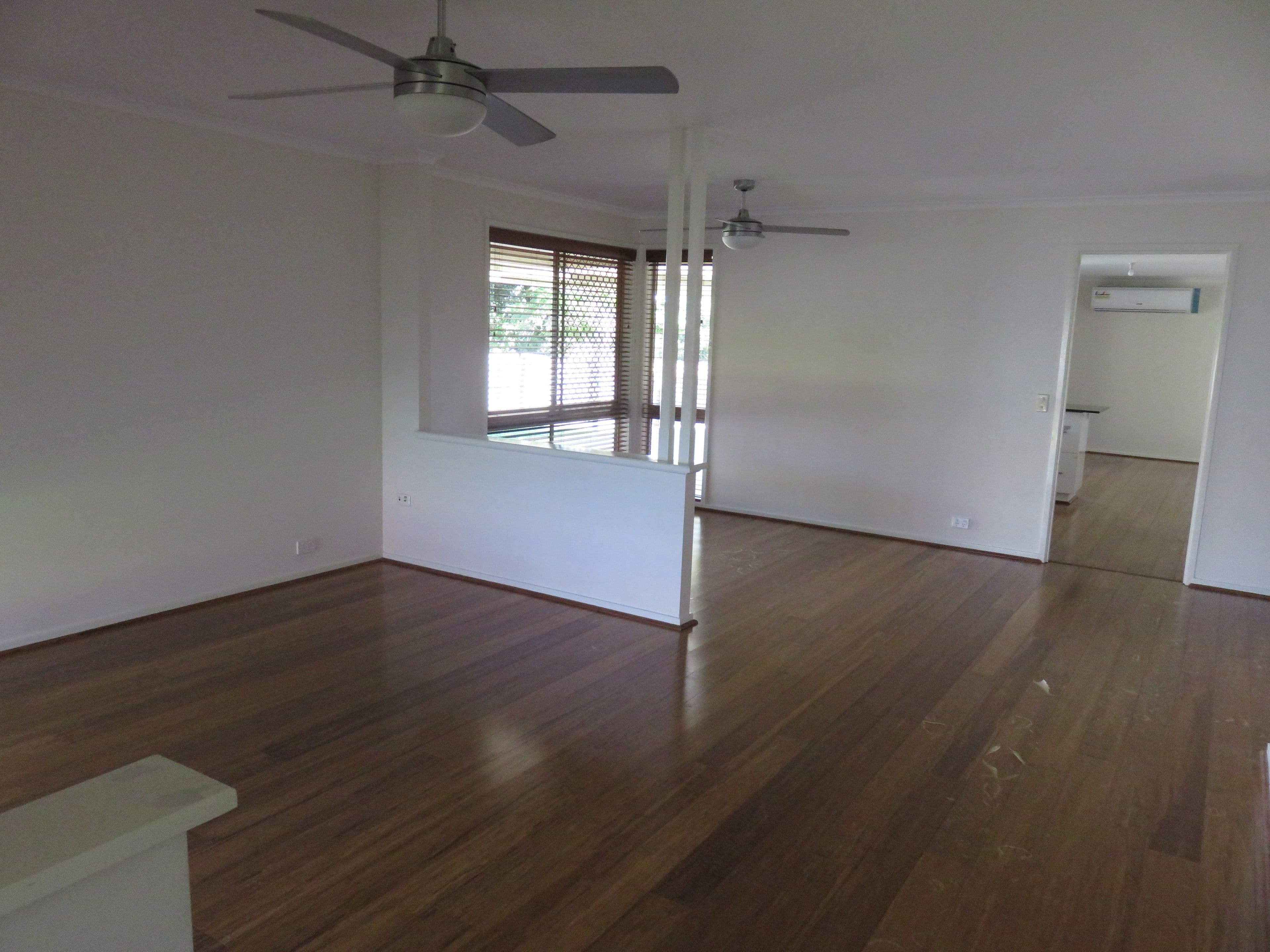 8 Doomben Close, Capalaba QLD 4157, Capalaba - Thumbnail 2
