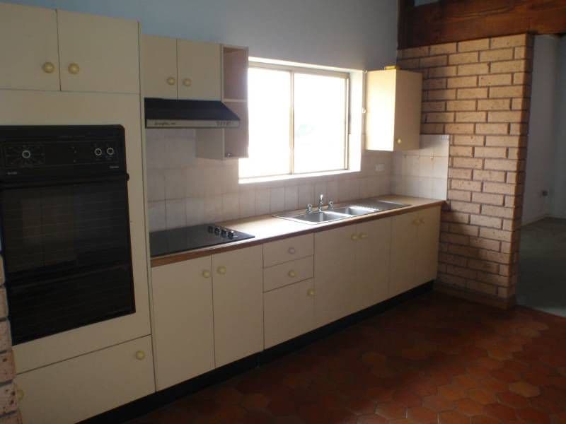4 Bowes Place, DOONSIDE NSW 2767, Doonside - Thumbnail 4