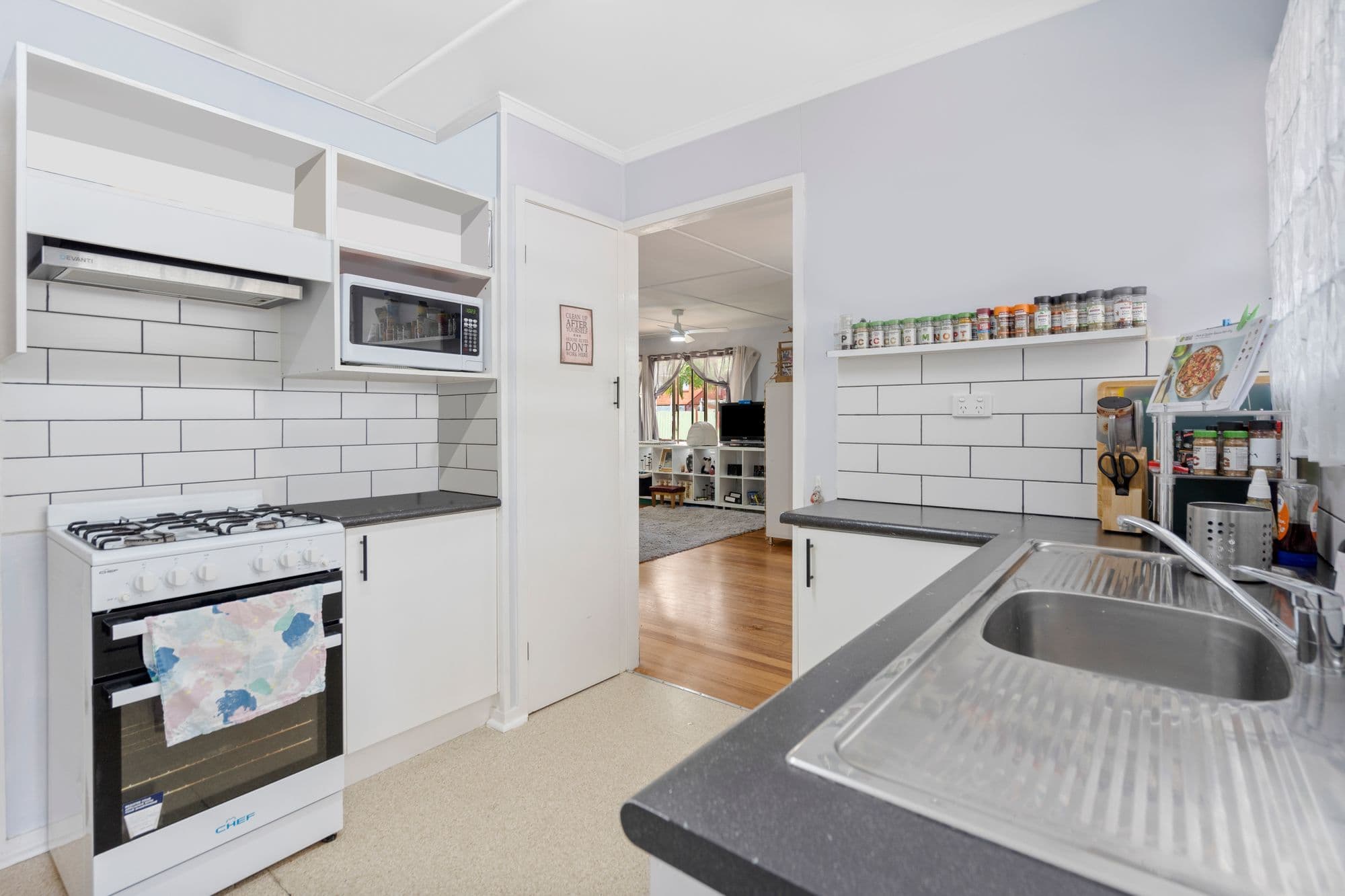 36 Aspinall Street, Leichhardt QLD 4305, Leichhardt - Thumbnail 4