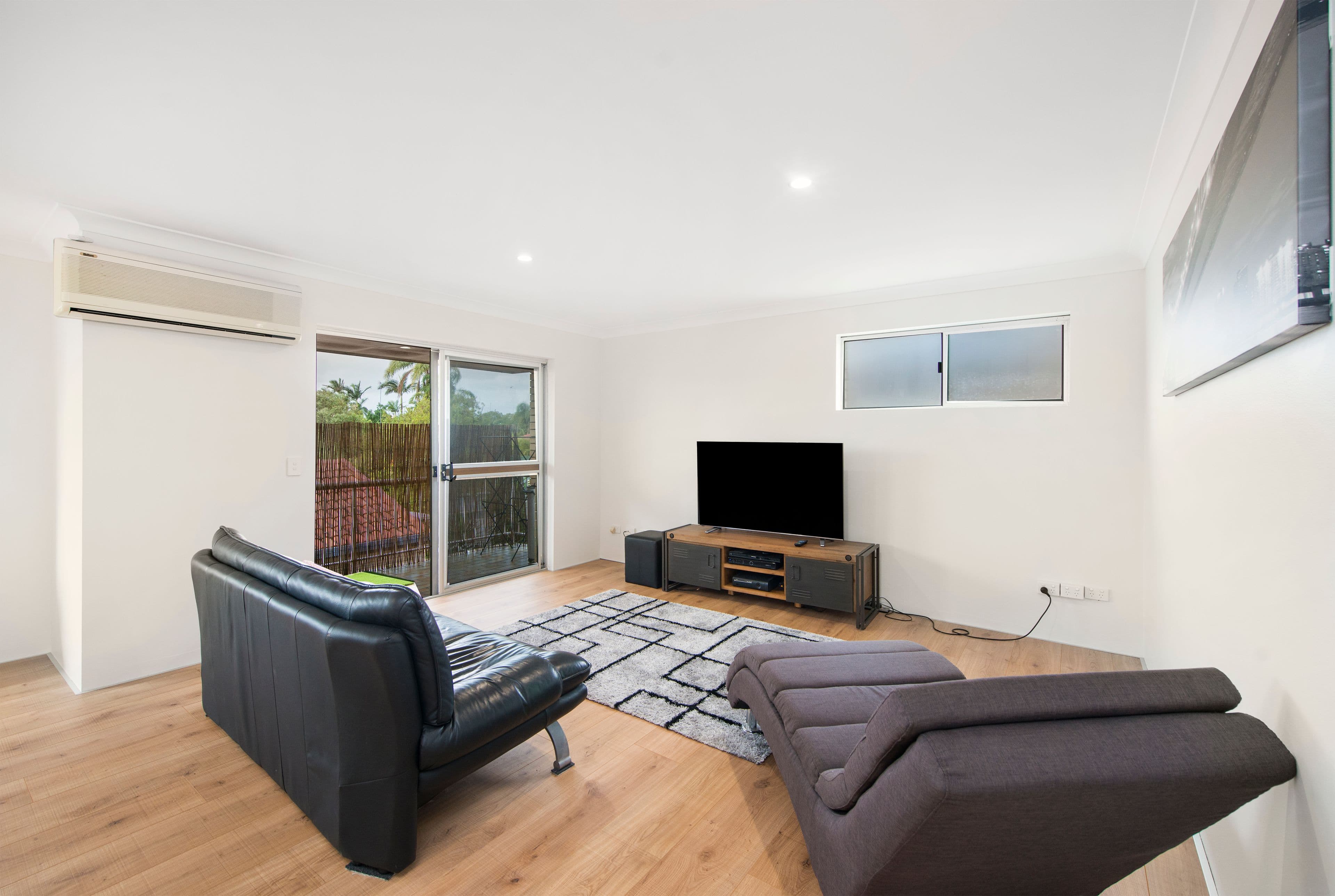 42 Oceanic Drive, Mermaid Waters QLD 4218, Mermaid Waters - Thumbnail 6
