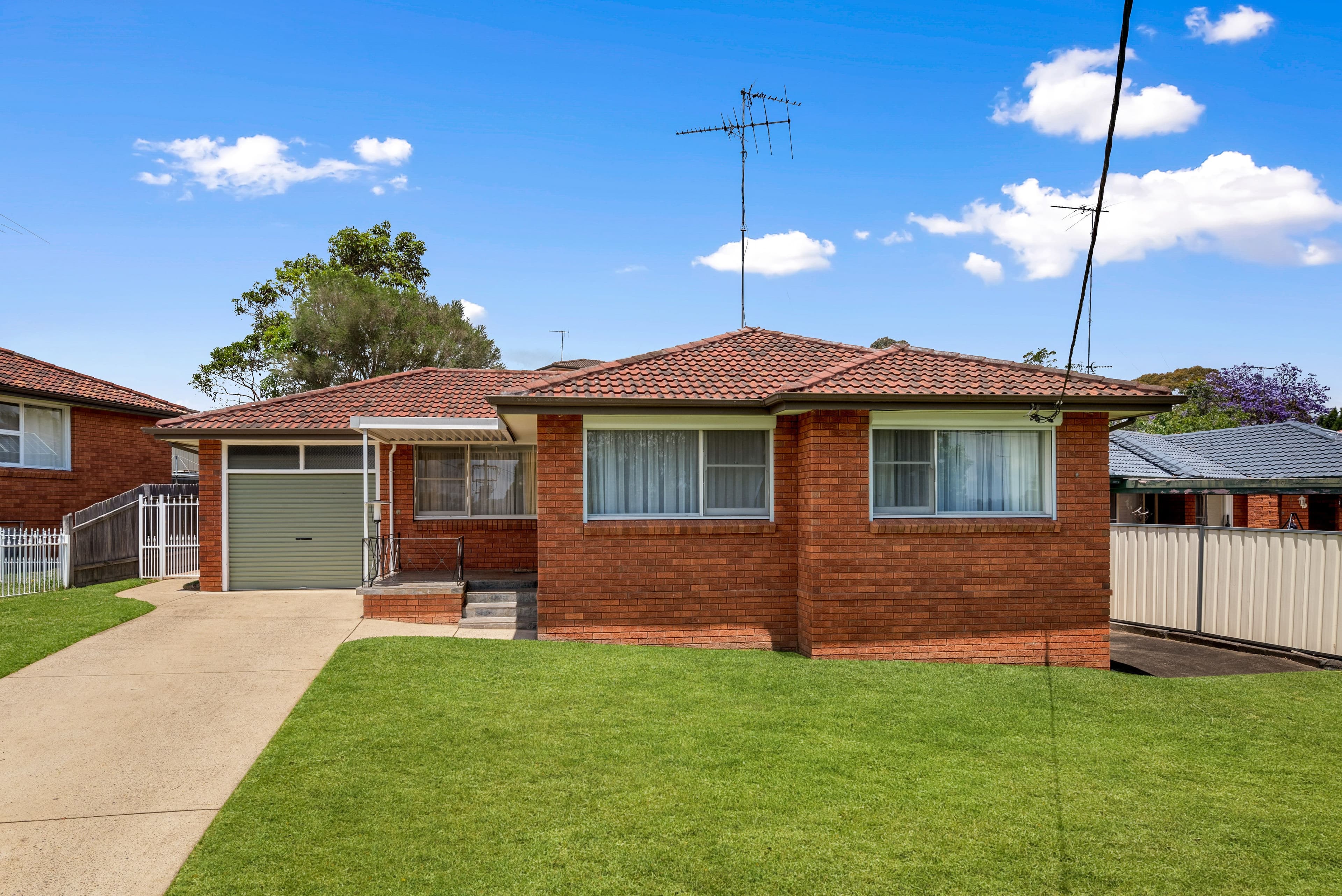 8 Lewis Street, Bradbury NSW 2560, Bradbury - Image 1