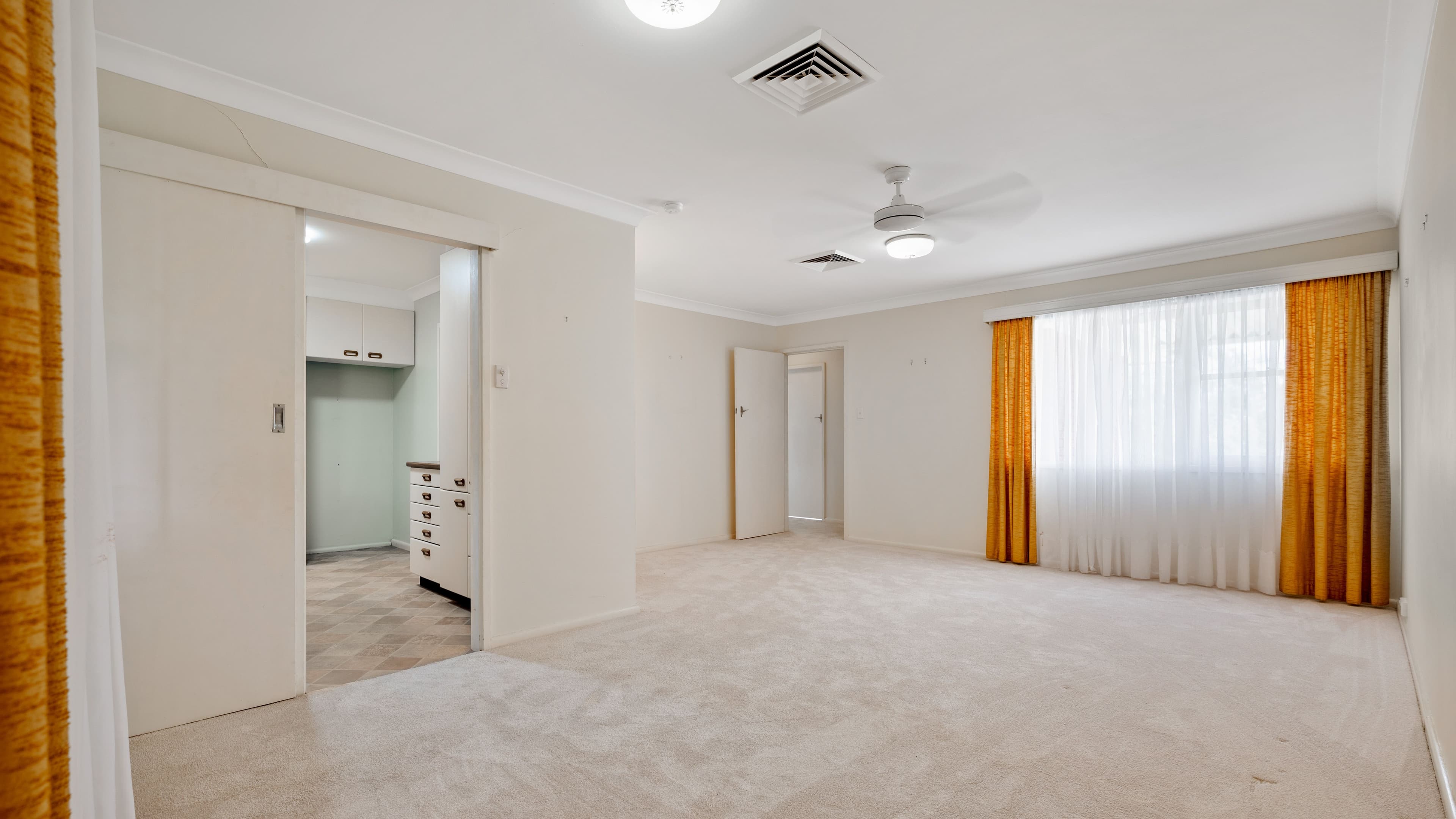 8 Lewis Street, Bradbury NSW 2560, Bradbury - Thumbnail 2