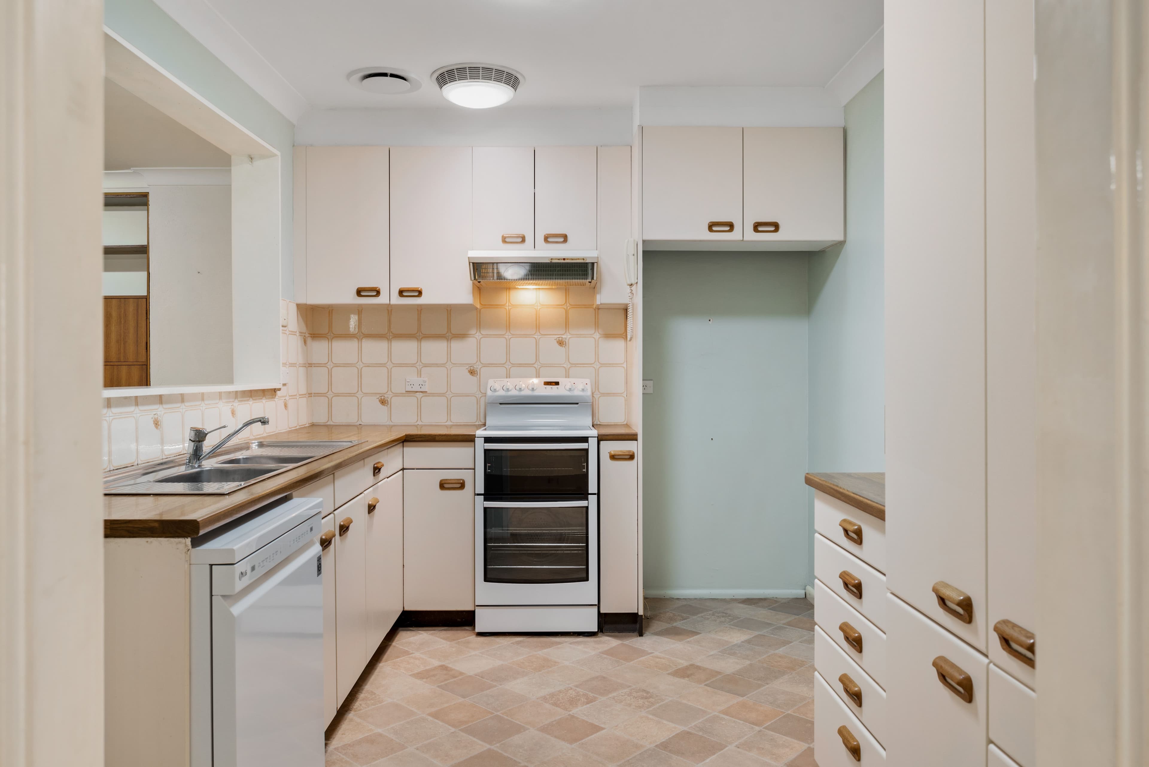 8 Lewis Street, Bradbury NSW 2560, Bradbury - Thumbnail 6