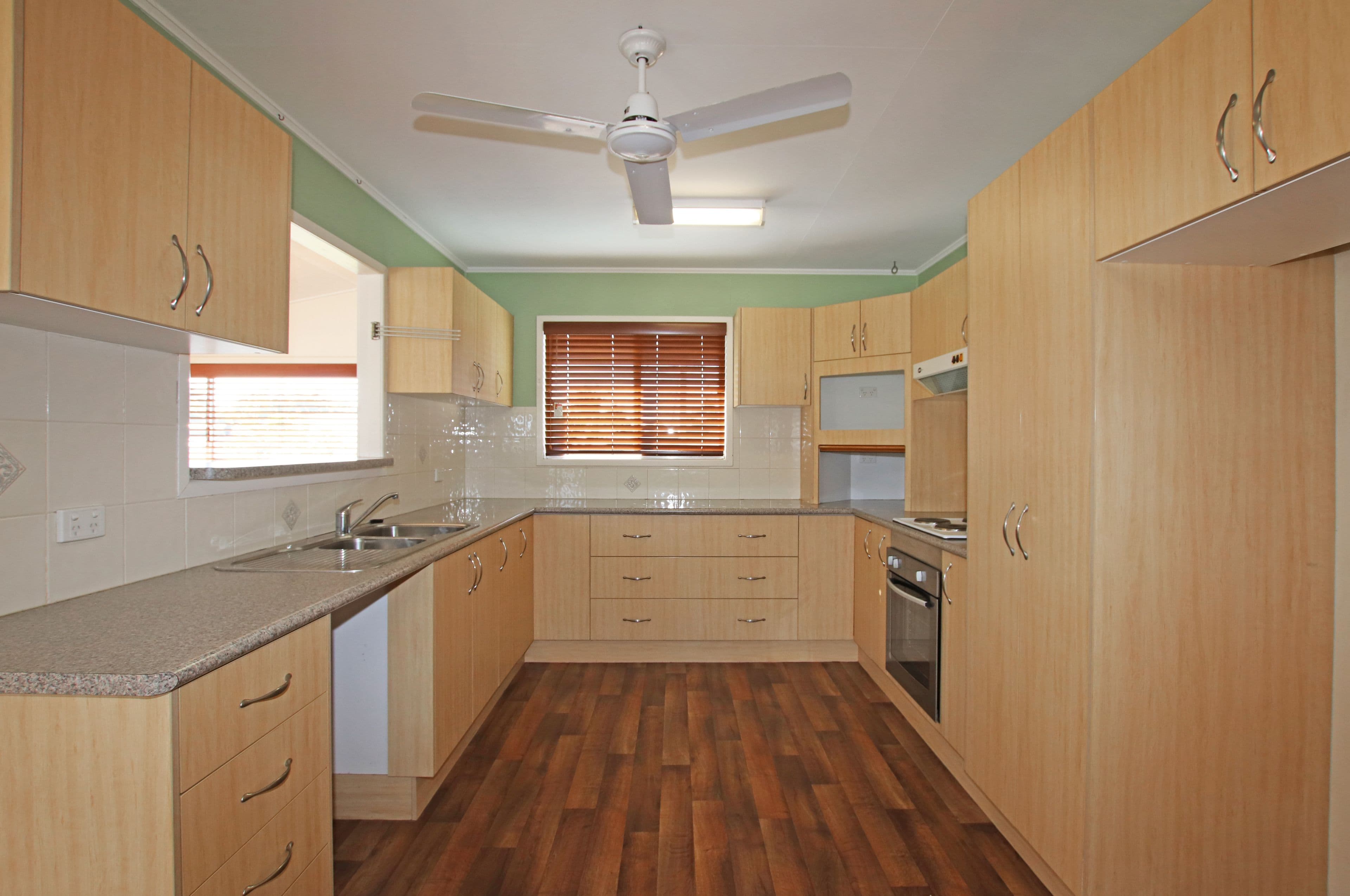 10 Gelobera Street, Biloela QLD 4715, Biloela - Thumbnail 3