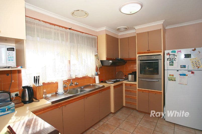1 Kernot Crescent, NOBLE PARK NORTH VIC 3174, Noble Park North - Thumbnail 3