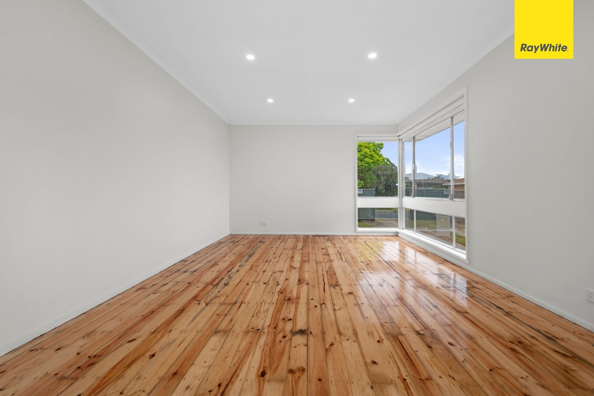 34 Bourke Road, Melton South VIC 3338, Melton South - Thumbnail 2