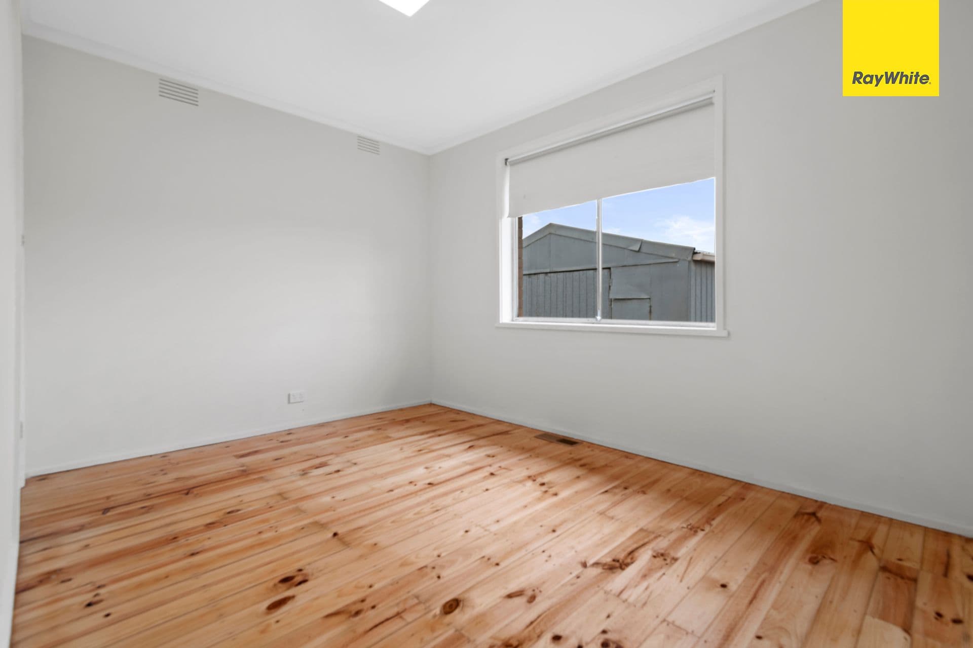 34 Bourke Road, Melton South VIC 3338, Melton South - Thumbnail 6