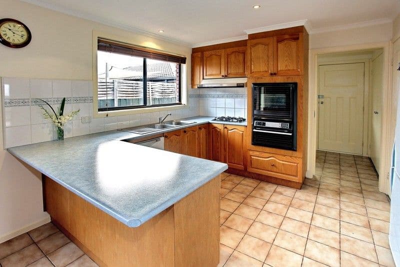 46 Sommers Drive, ALTONA MEADOWS VIC 3028, Altona Meadows - Thumbnail 5