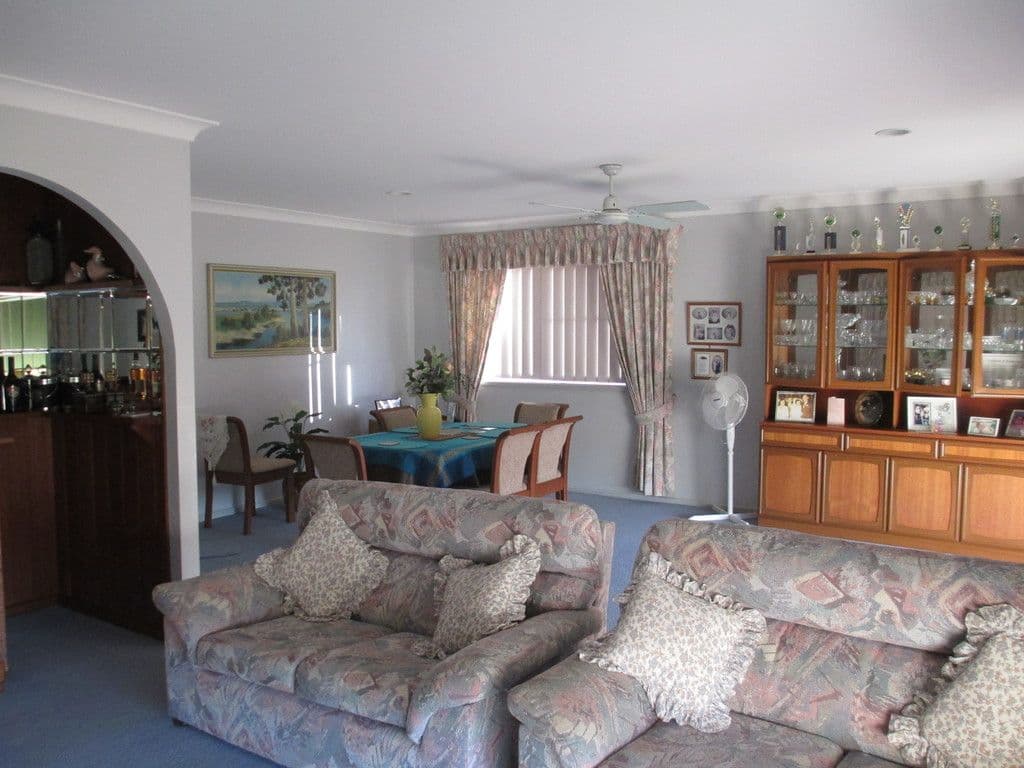 8 Mermaid Crescent, Port Macquarie - Thumbnail 2