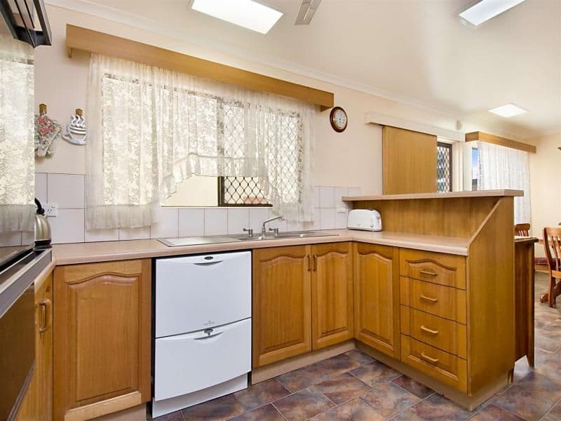 44 Scott Street, BUNGALOW QLD 4870, Bungalow - Thumbnail 2