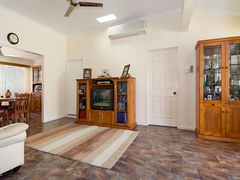 44 Scott Street, BUNGALOW QLD 4870, Bungalow - Thumbnail 3