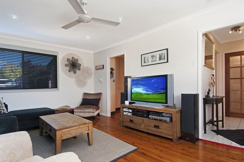 22 Blackswan Street, BERKELEY VALE NSW 2261, Berkeley Vale - Thumbnail 3