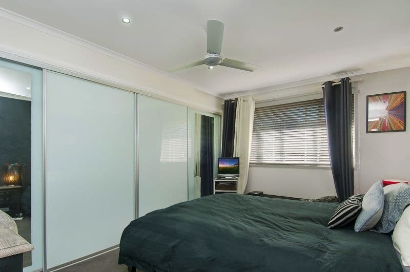 22 Blackswan Street, BERKELEY VALE NSW 2261, Berkeley Vale - Thumbnail 6