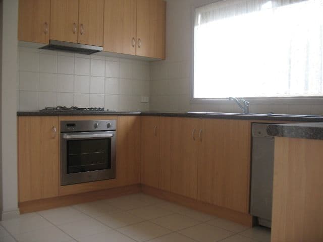 5 Lucy Court, WARRNAMBOOL VIC 3280, Warrnambool - Thumbnail 2