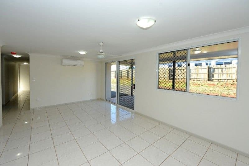13 Krefter Crescent, HIGHFIELDS QLD 4352, Highfields - Thumbnail 2