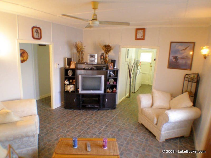 15 Larsen Street, LEICHHARDT QLD 4305, Leichhardt - Thumbnail 2