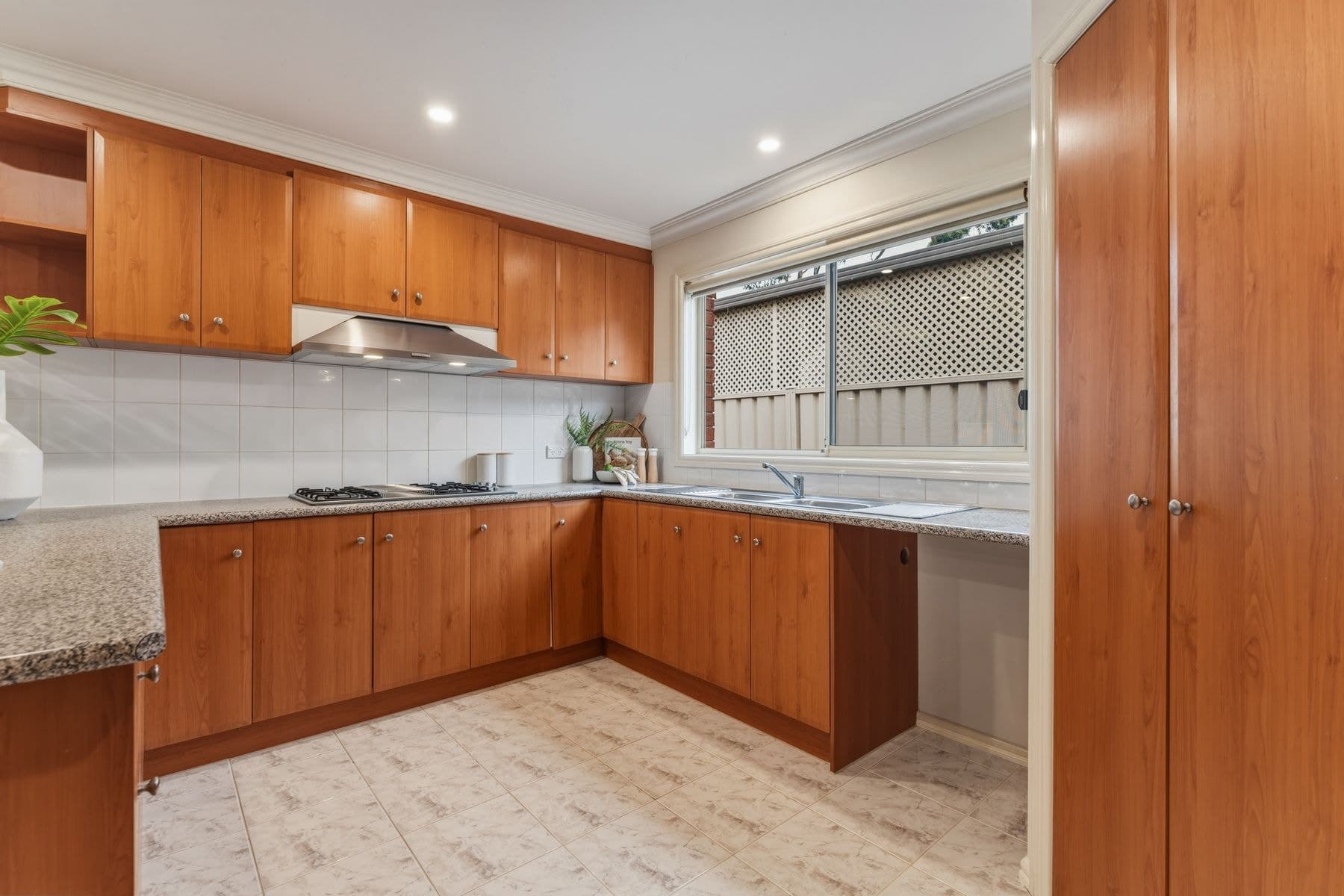 10 Breadalbane Avenue, Cairnlea, VIC 3023, Cairnlea - Thumbnail 6