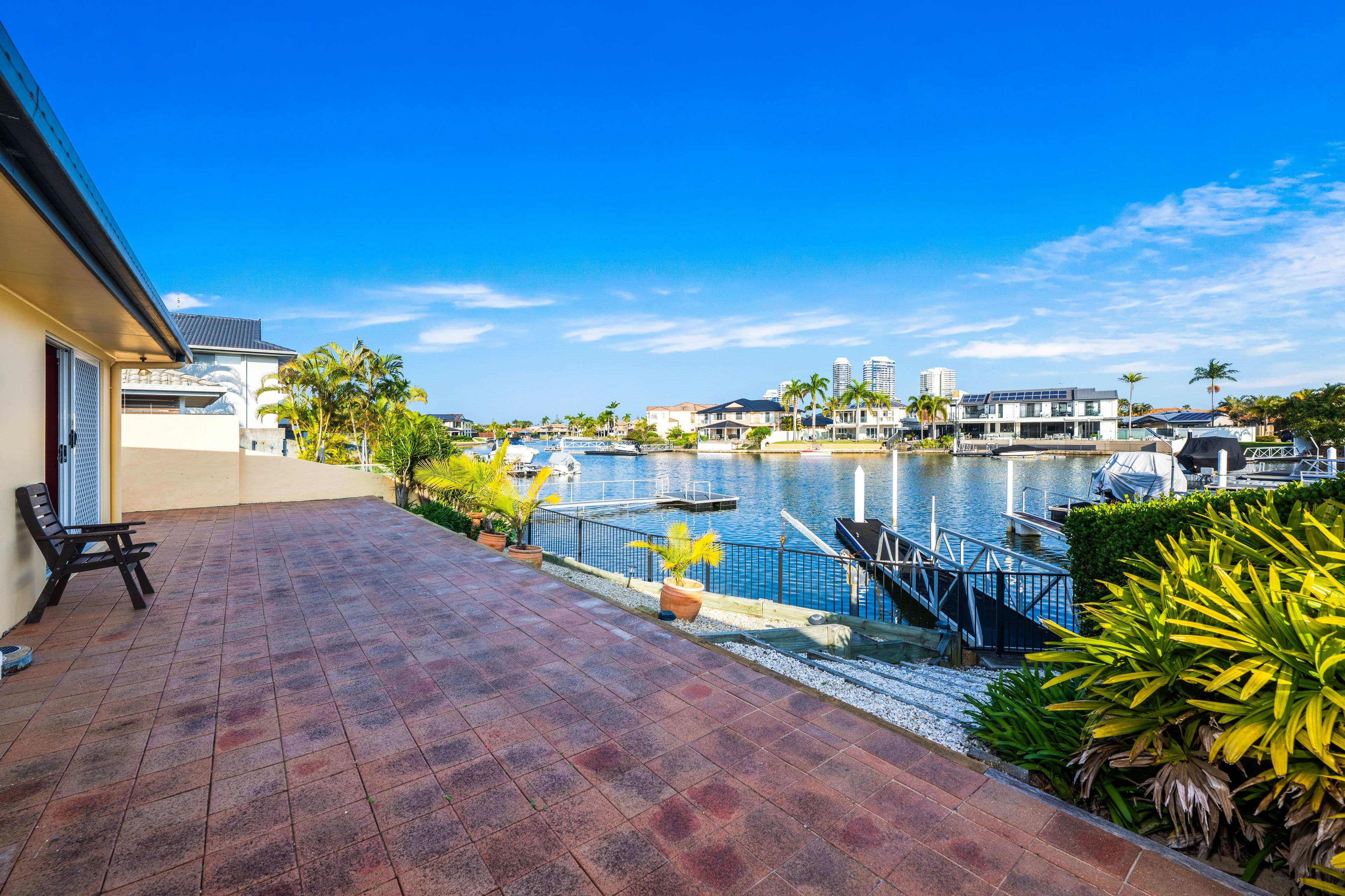 5 Folkstone Place, Runaway Bay QLD 4216, Runaway Bay - Thumbnail 4