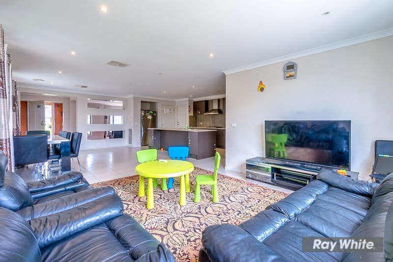 88 Rose Grange Boulevard, Tarneit VIC 3029, Tarneit - Thumbnail 8
