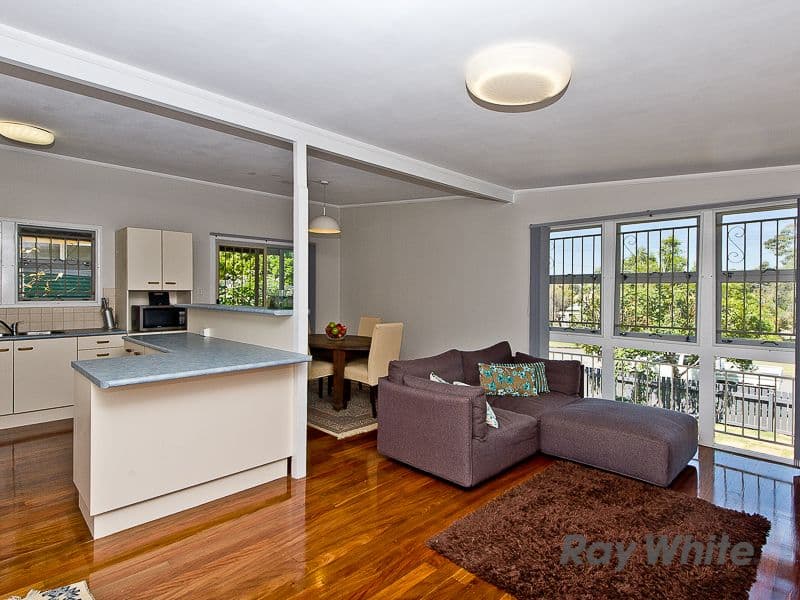 25 Sunbury Street, GEEBUNG QLD 4034, Geebung - Thumbnail 2