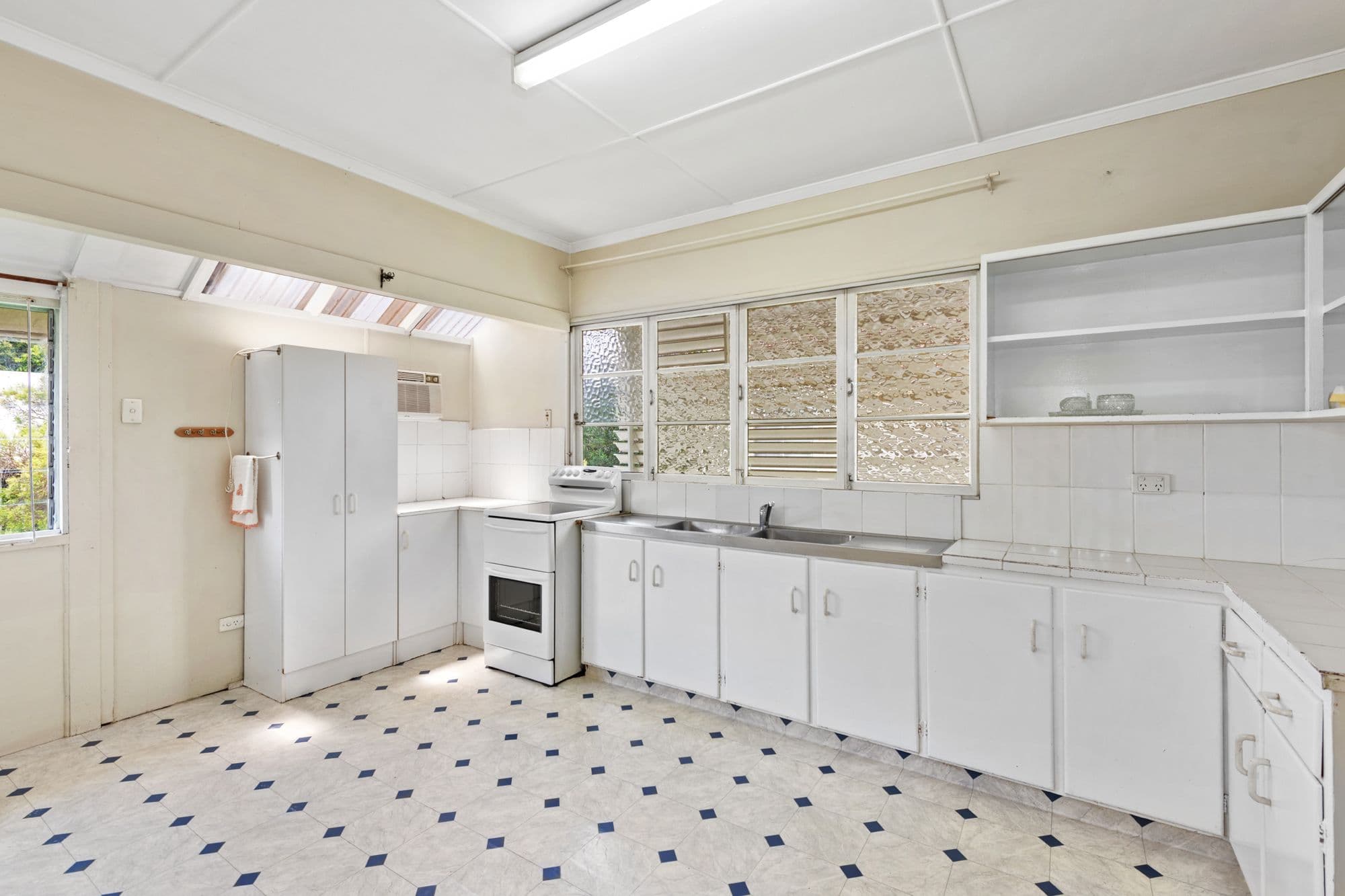 16 Chermside Street, Hendra QLD 4011, Hendra - Thumbnail 5