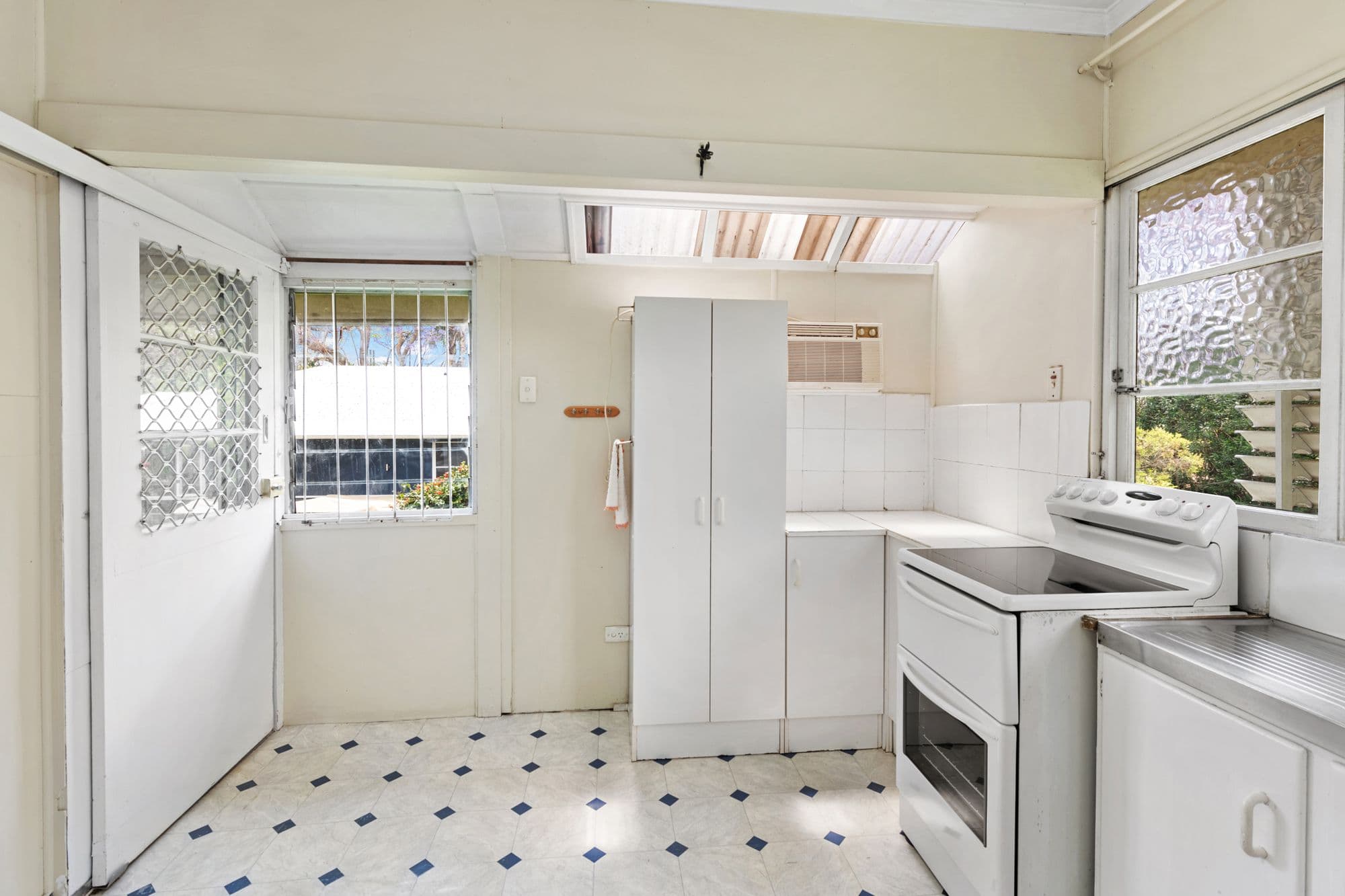 16 Chermside Street, Hendra QLD 4011, Hendra - Thumbnail 6