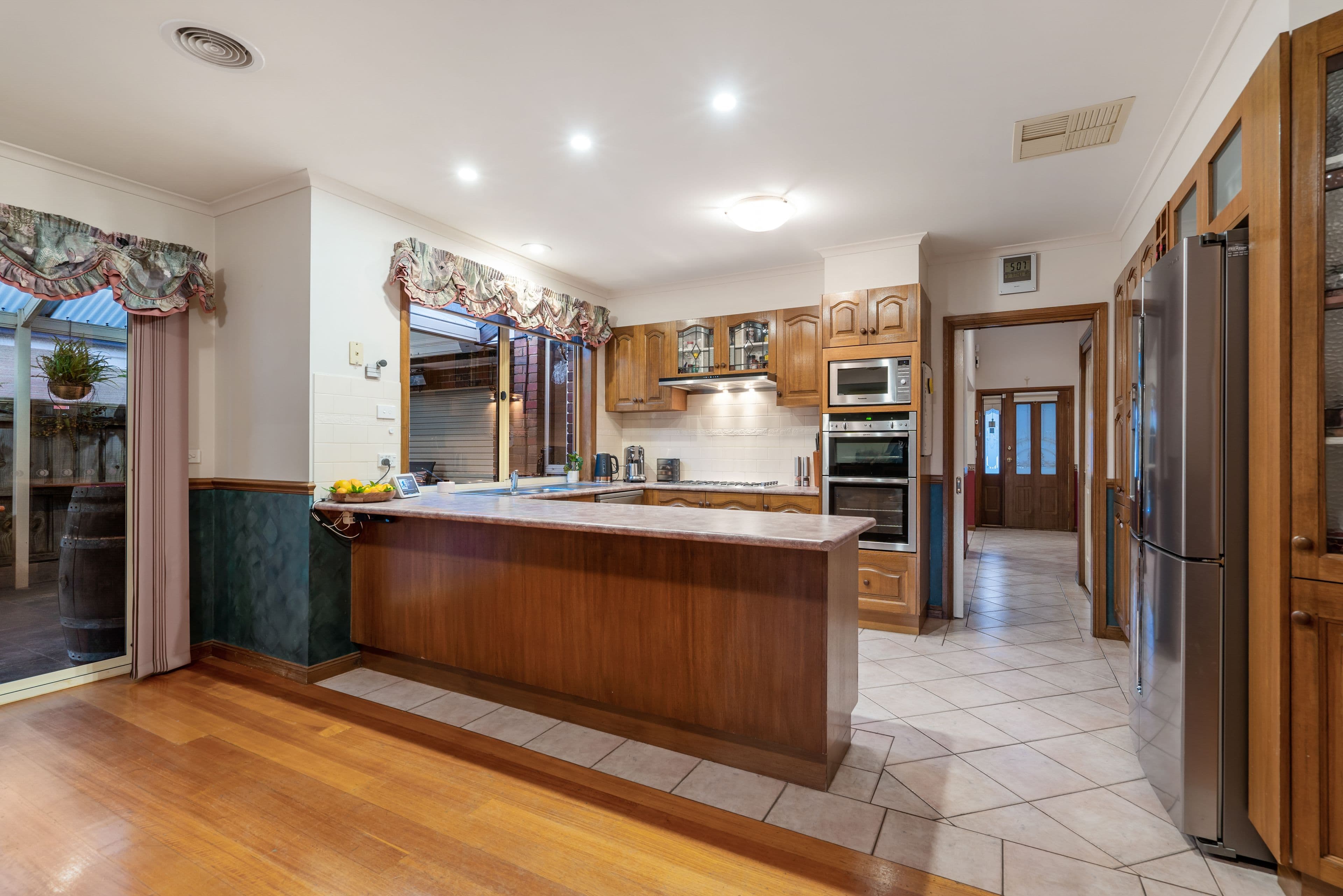17 Vincent Street, Deer Park VIC 3023, Deer Park - Thumbnail 4