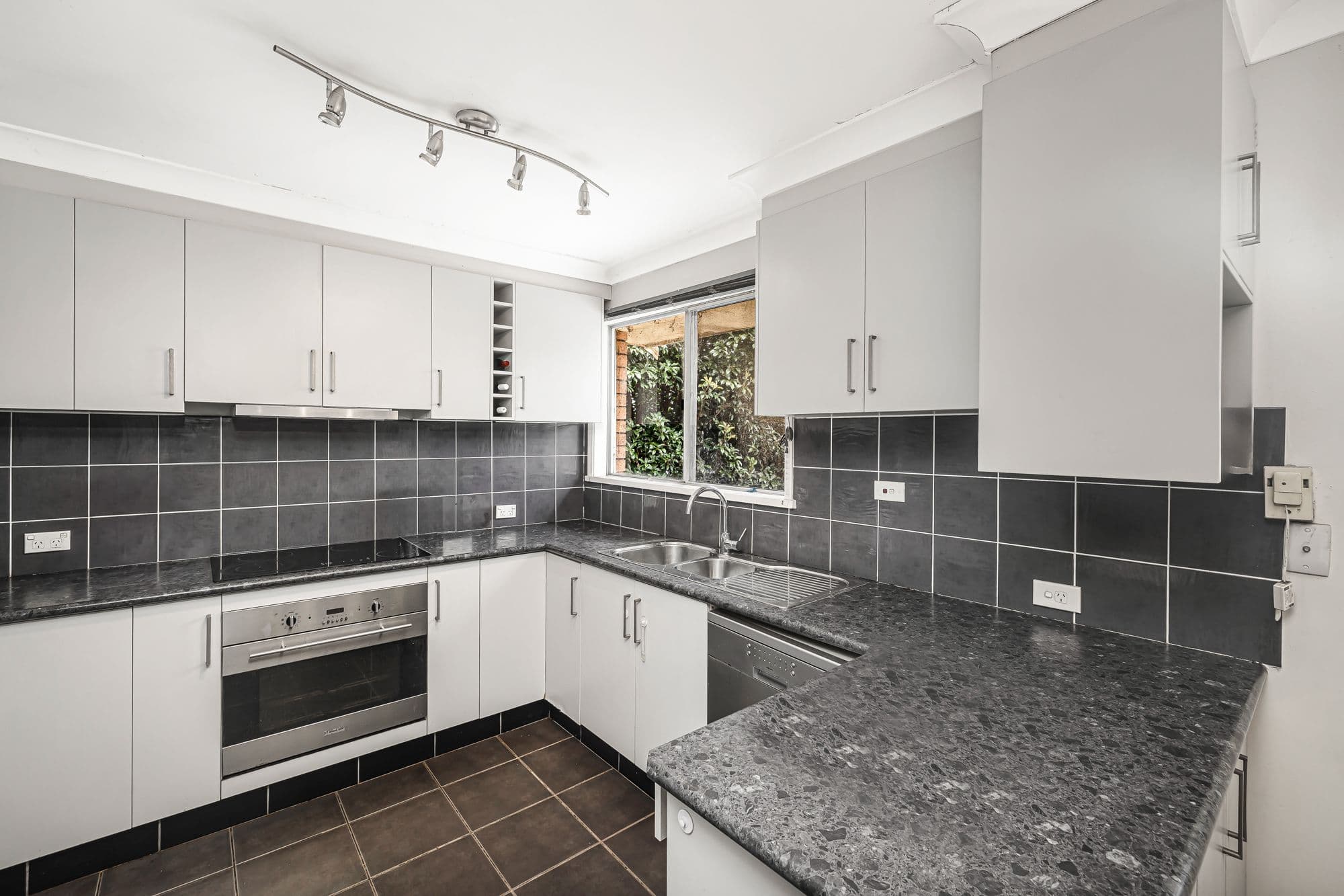 7 Sanders Crescent, Kings Langley NSW 2147, Kings Langley - Thumbnail 5