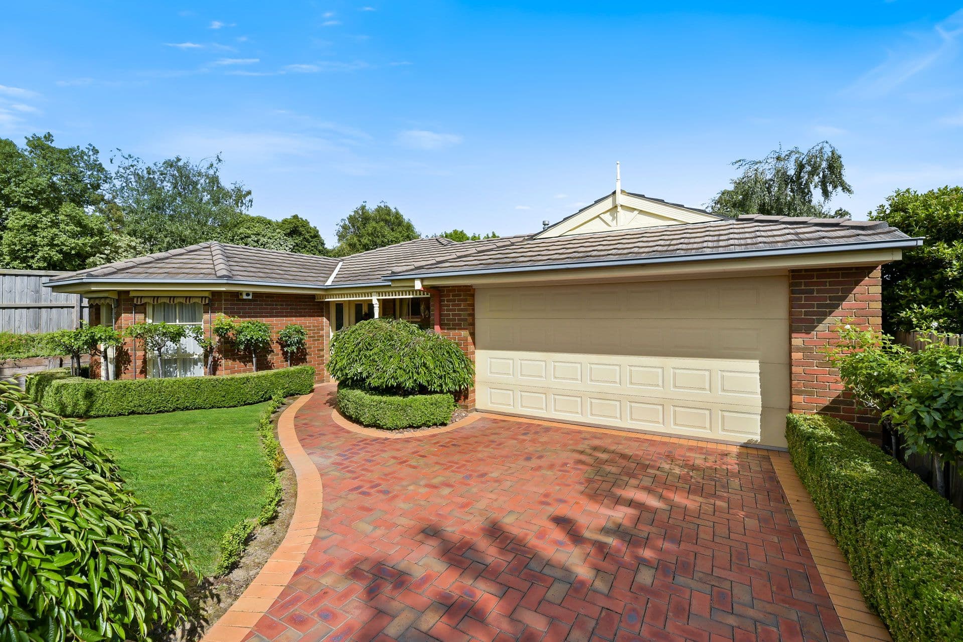 117 Earlsfield Drive, Berwick VIC 3806, Berwick - Thumbnail 3