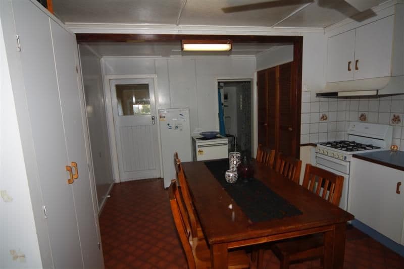 9 Moreton Street, DALBY QLD 4405, Dalby - Thumbnail 5