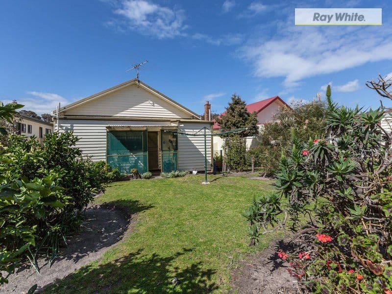 28 Sixth Avenue, ROSEBUD VIC 3939, Rosebud - Thumbnail 6