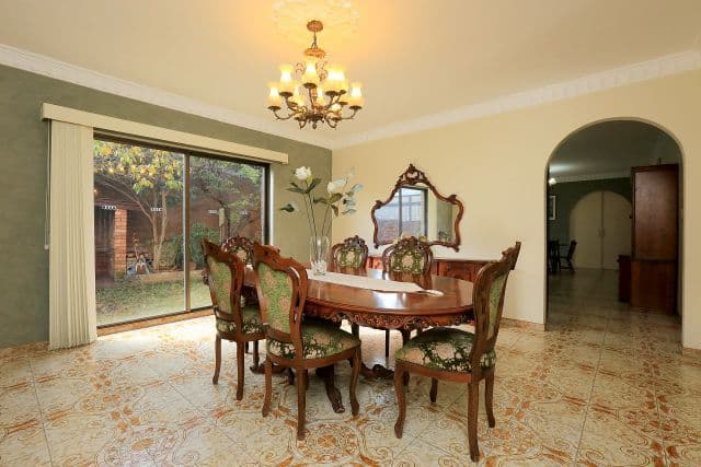 16 Islington Crescent, Greenacre - Thumbnail 3
