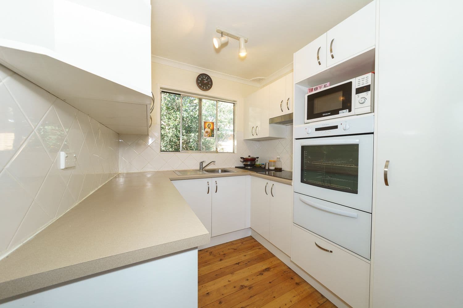 10 Sinclair Street, GOSFORD NSW 2250, Gosford - Thumbnail 3