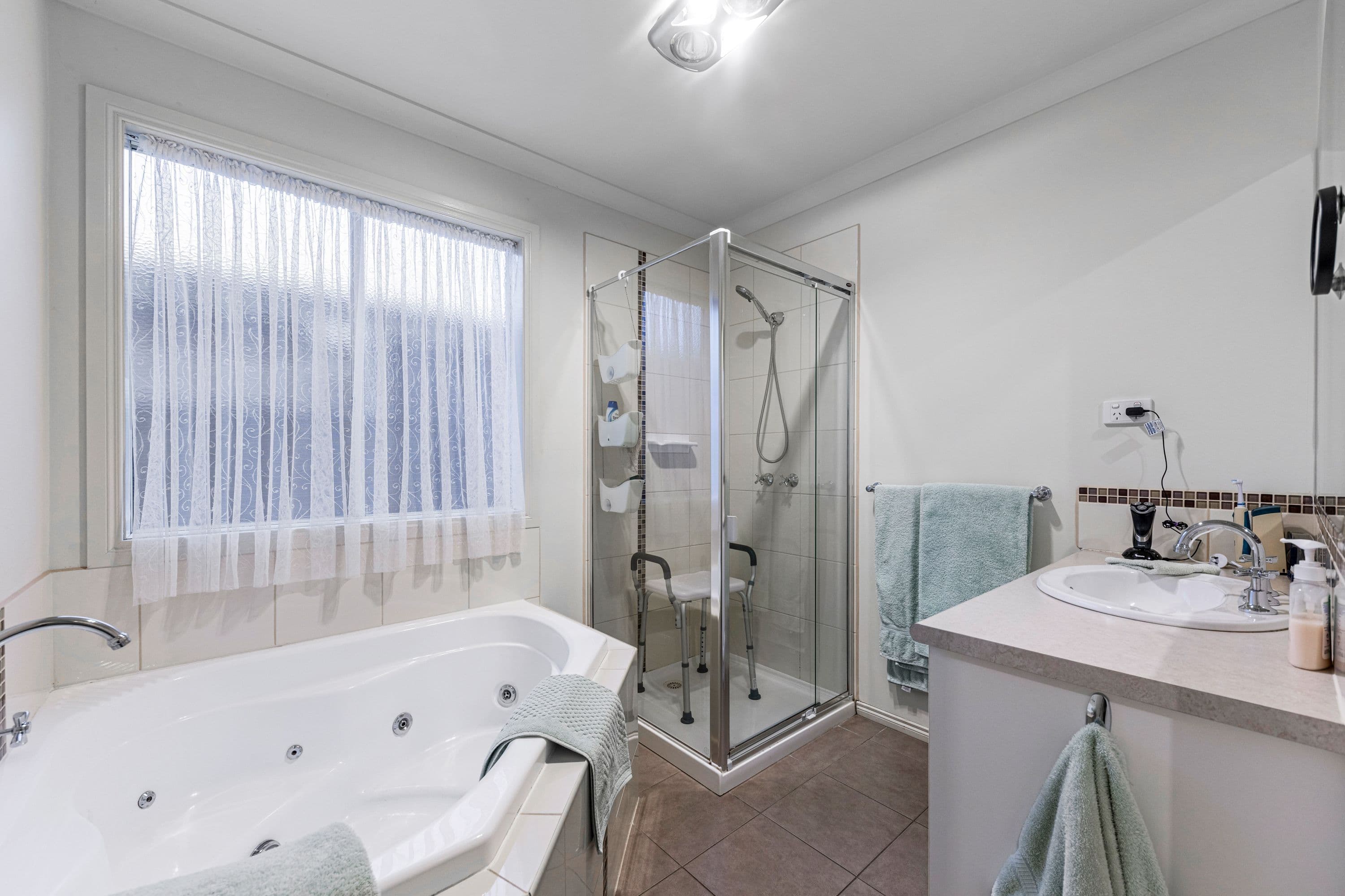 52 Lucerne Circuit, Pakenham VIC 3810, Pakenham - Thumbnail 6