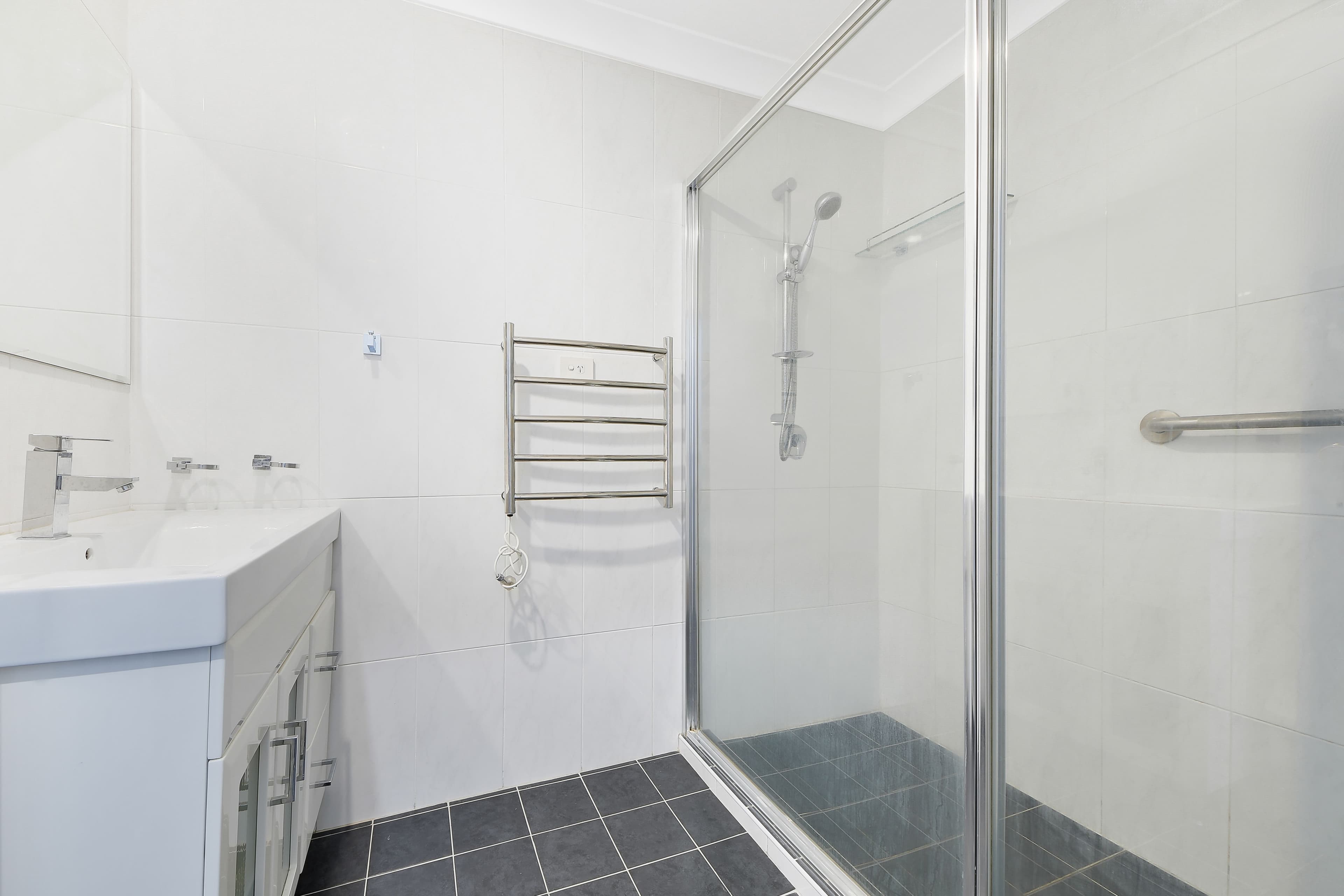 15 Woodlark Place, Glenfield - Thumbnail 7