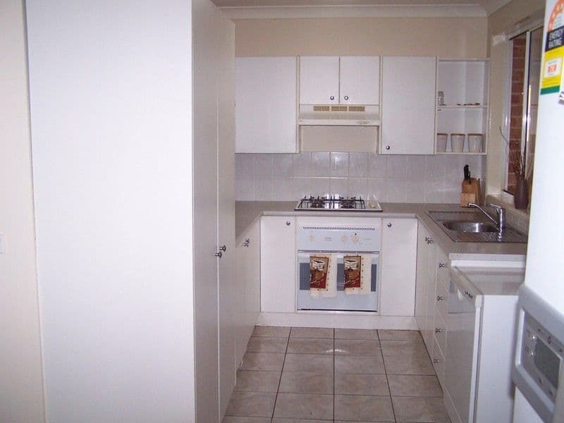10 Scrubwren Place, GLENMORE PARK NSW 2745, Glenmore Park - Thumbnail 5