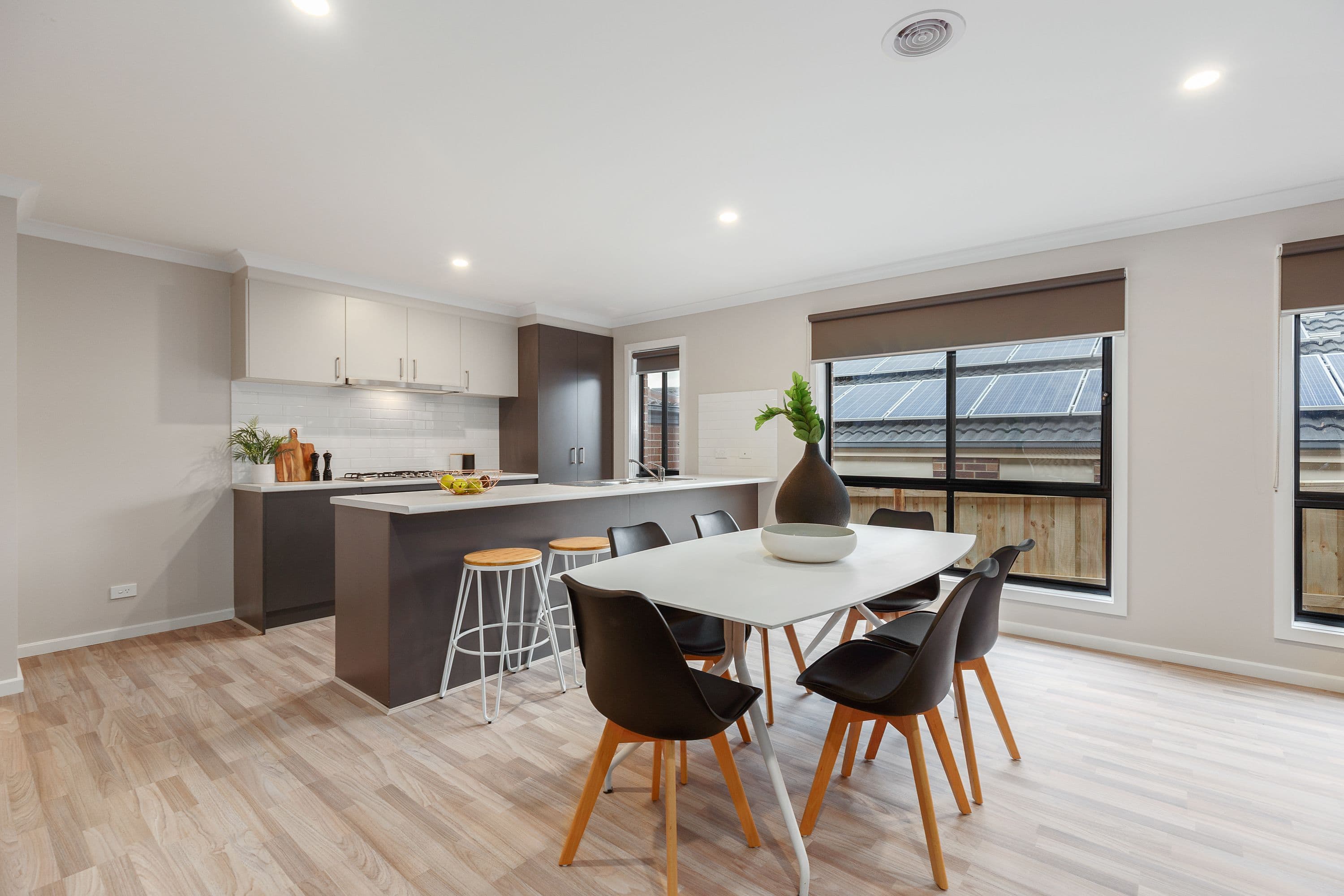 16 Amy Way, Mernda VIC 3754, Mernda - Thumbnail 2