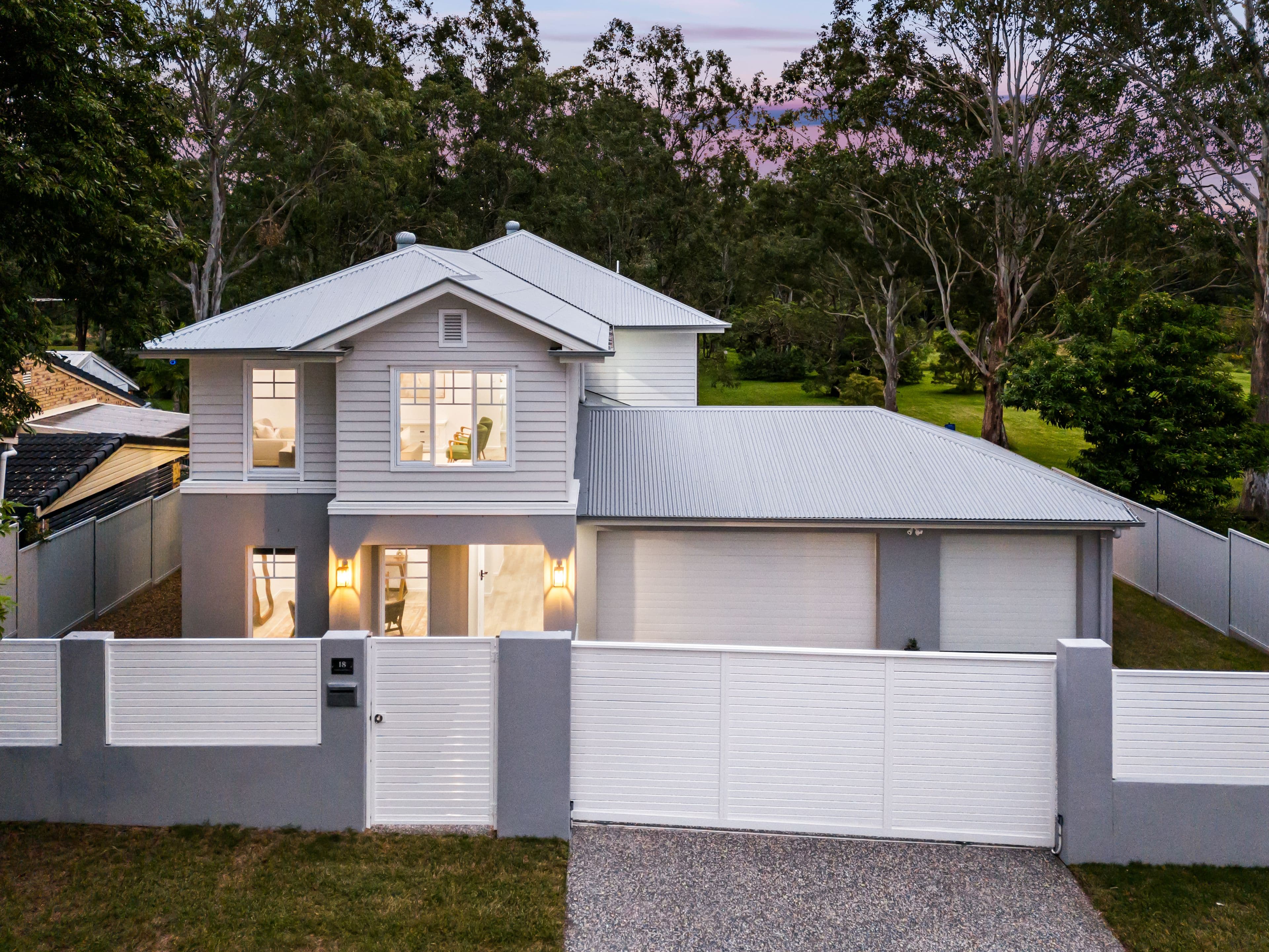 18 Gwandalan Street, Eight Mile Plains QLD 4113, Eight Mile Plains - Thumbnail 2