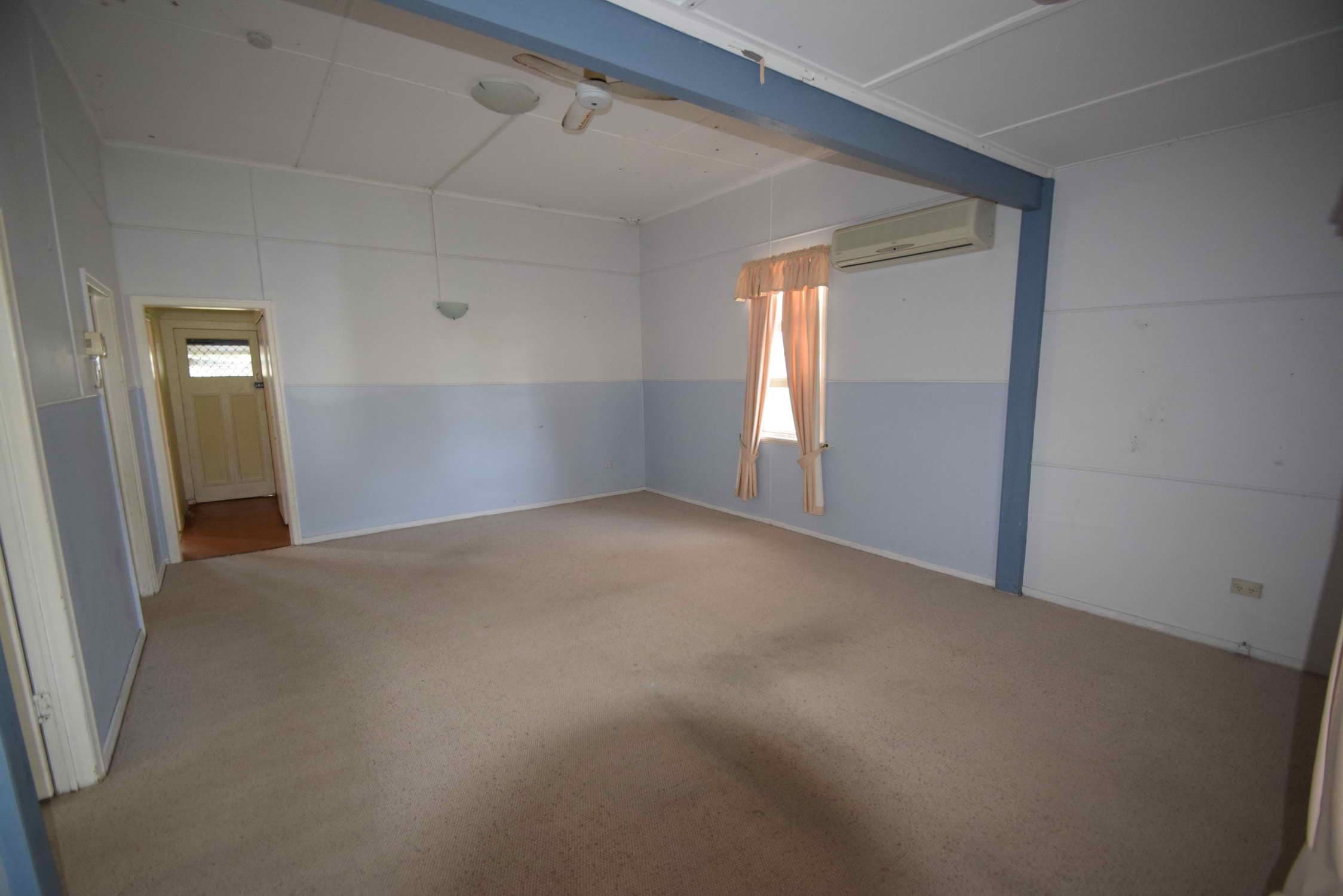 8 Short Street, Esk QLD 4312, Esk - Thumbnail 5