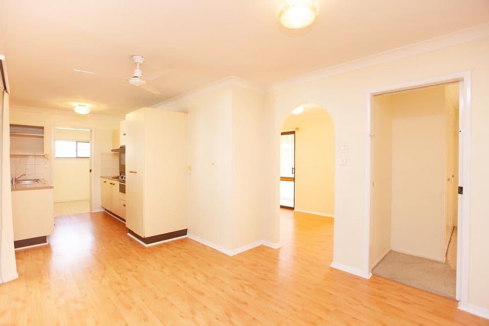 25 Glenalwyn Street, Holland Park QLD 4121, Holland Park - Thumbnail 5