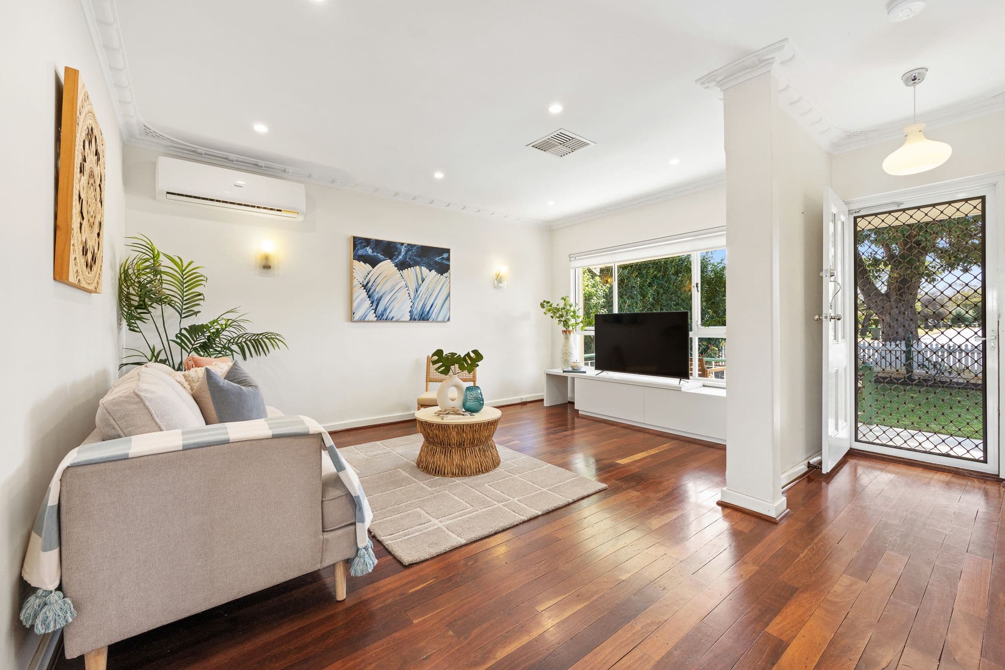 114 Knutsford Avenue, Rivervale WA 6103, Rivervale - Thumbnail 2
