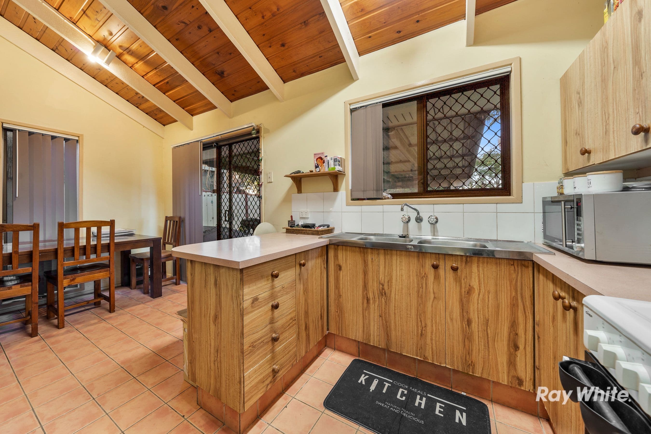 43 Carinya Street, Crestmead QLD 4132, Crestmead - Thumbnail 4
