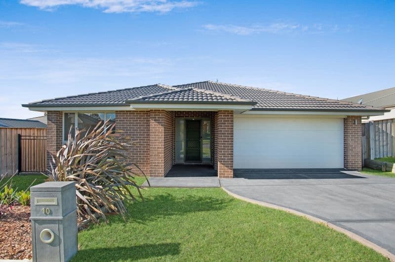10 Dianella Way, Aberglasslyn - Image 1