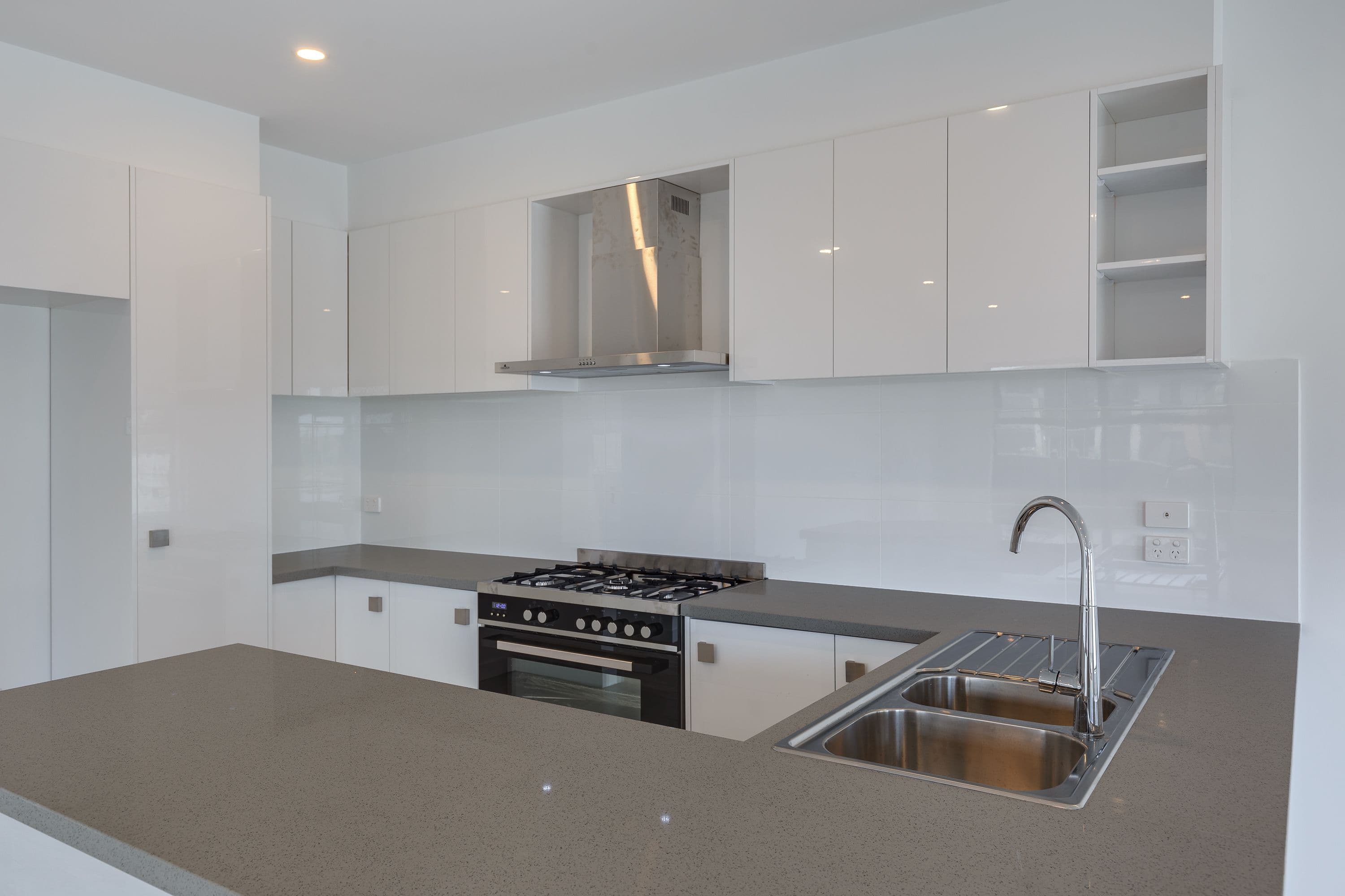 6 Ninepence Way, Epping VIC 3076, Epping - Thumbnail 3