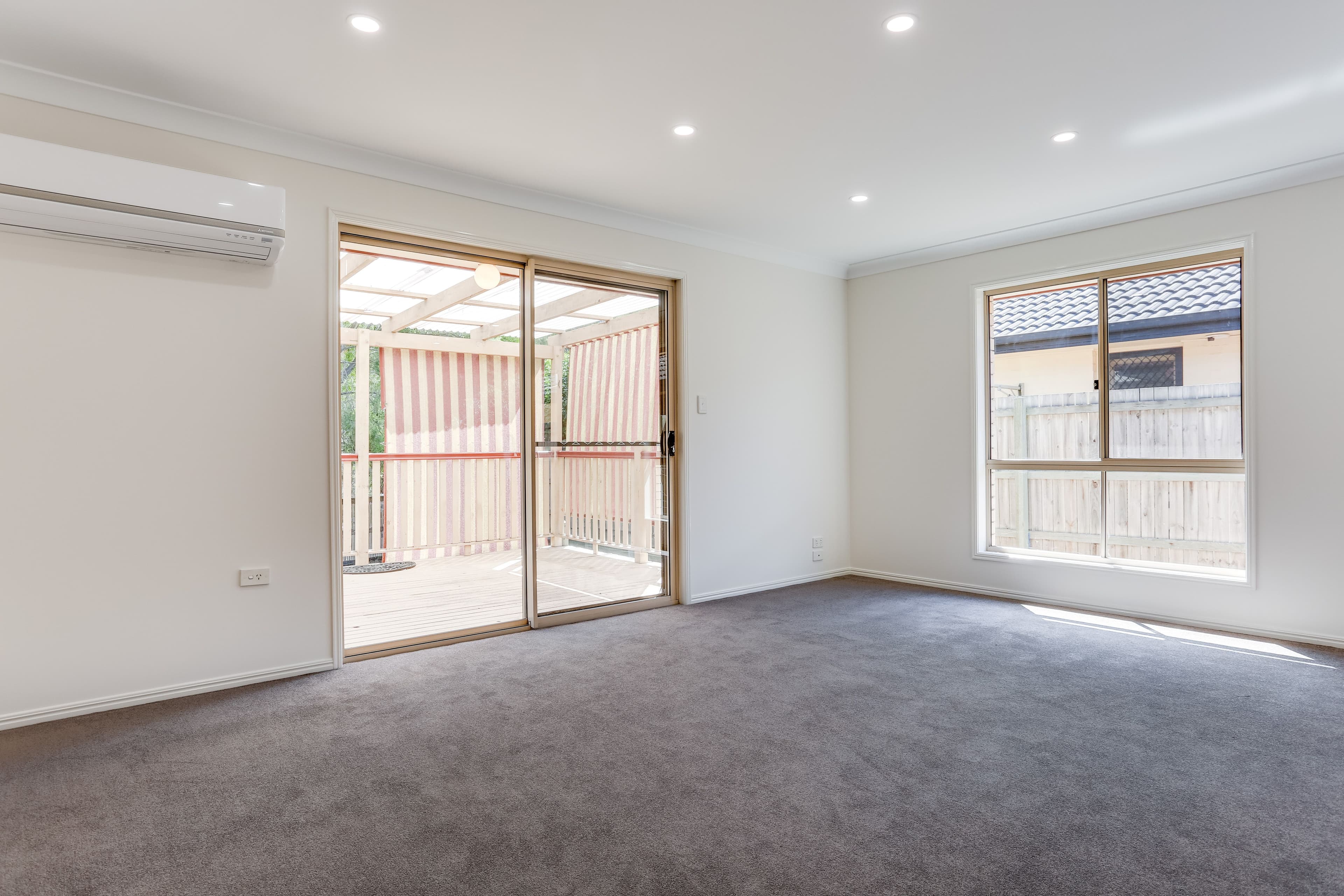 5 MALLARD Place, Forest Lake QLD 4078, Forest Lake - Thumbnail 3