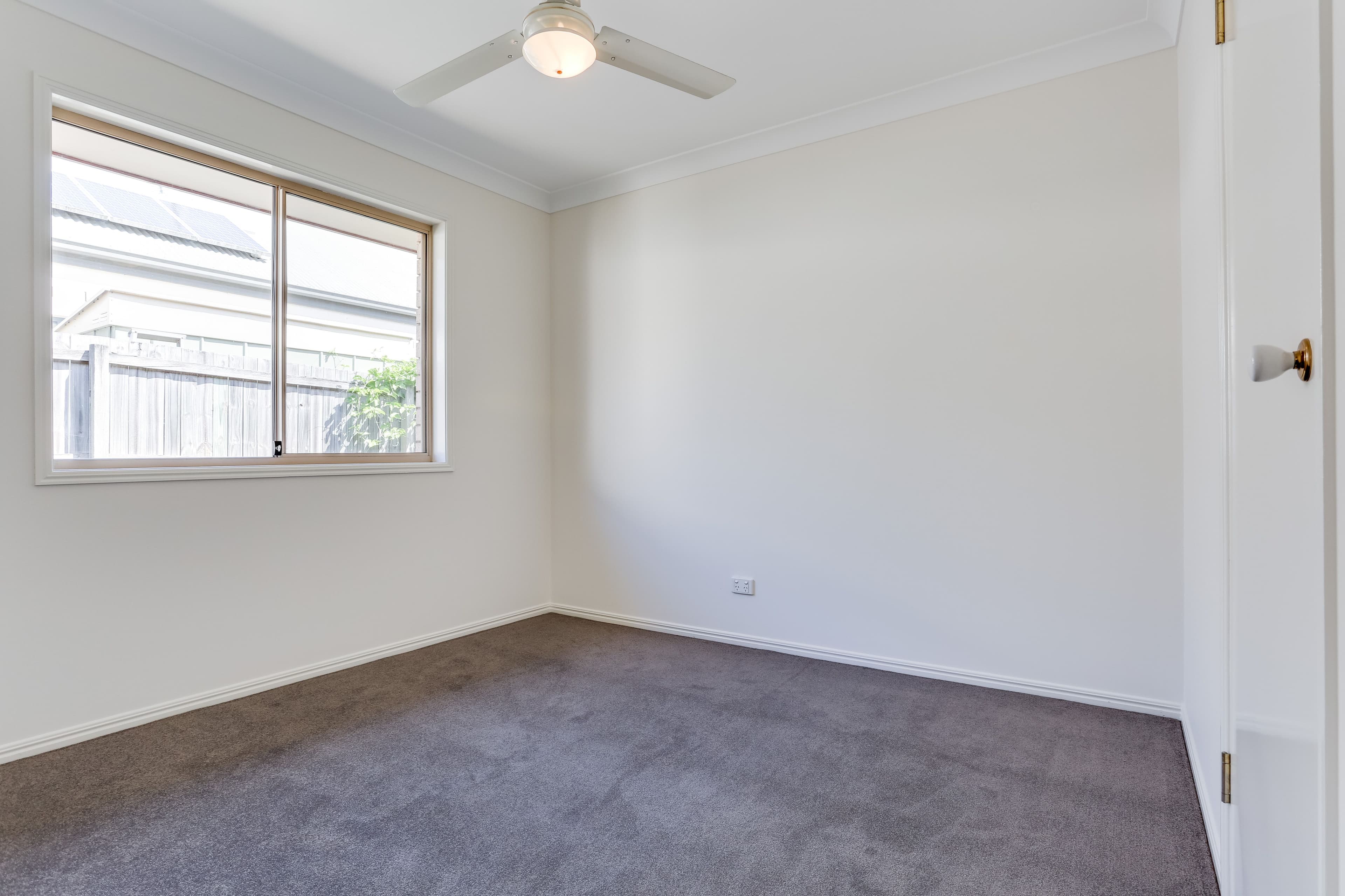 5 MALLARD Place, Forest Lake QLD 4078, Forest Lake - Thumbnail 8