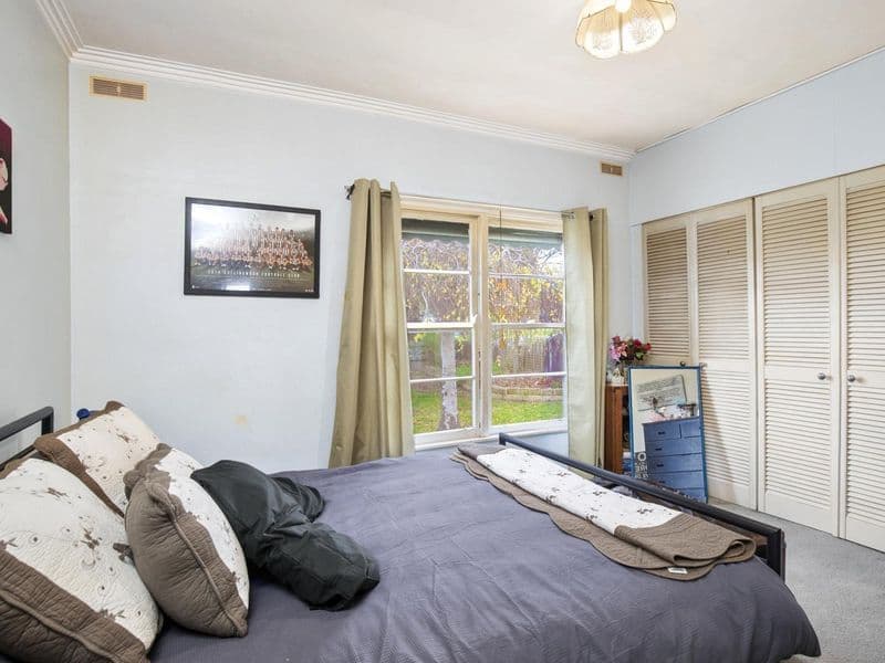 17 Laidlaw Street, Ararat VIC 3377, Ararat - Thumbnail 4